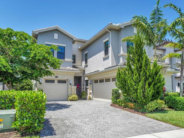 9081 Chauvet Way, Boca Raton, FL 33496