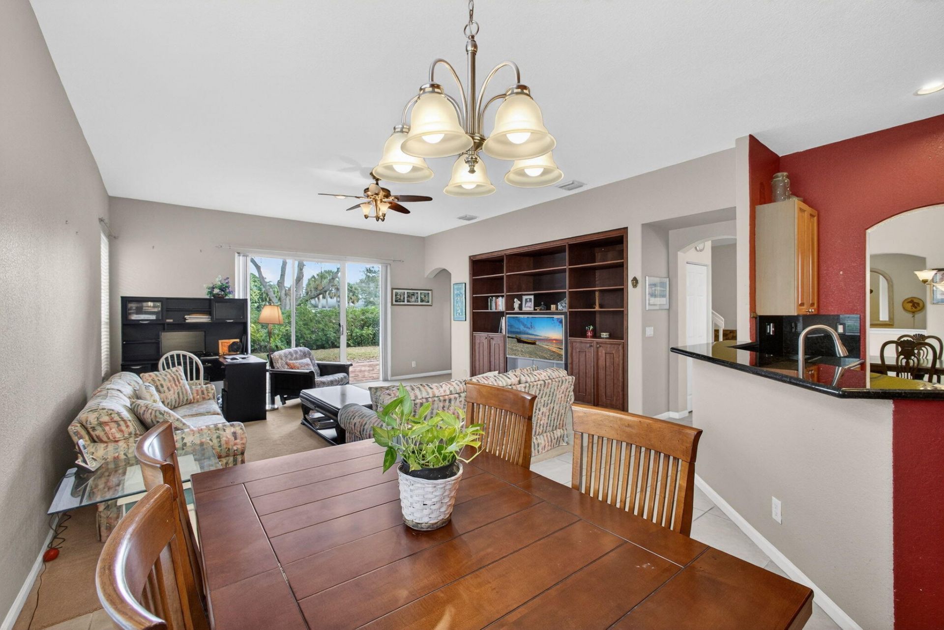 5002 Victoria Circle, West Palm Beach, FL 33409 Photo