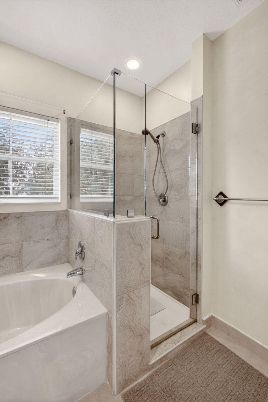 5002 Victoria Circle, West Palm Beach, FL 33409 Photo