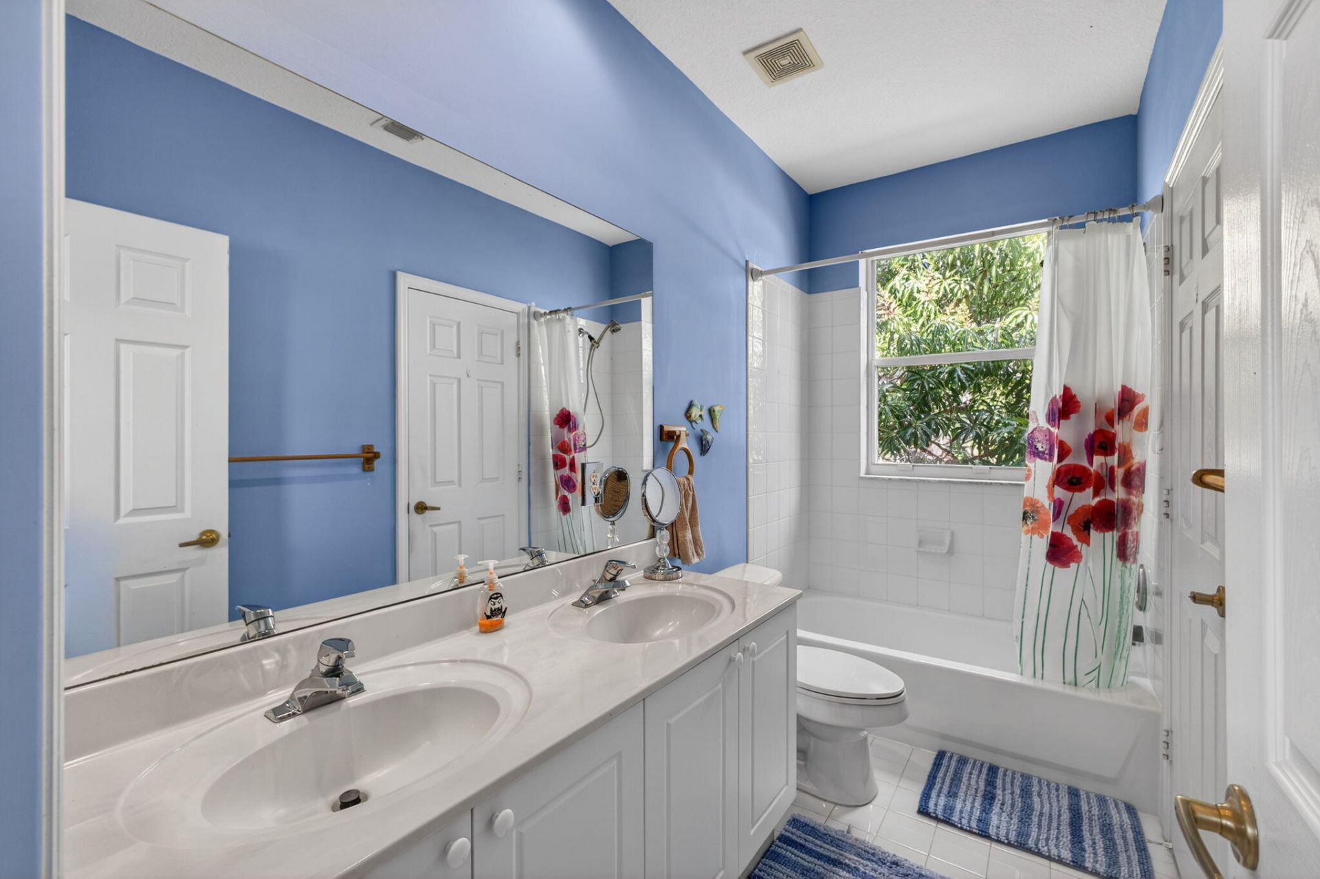 5002 Victoria Circle, West Palm Beach, FL 33409 Photo