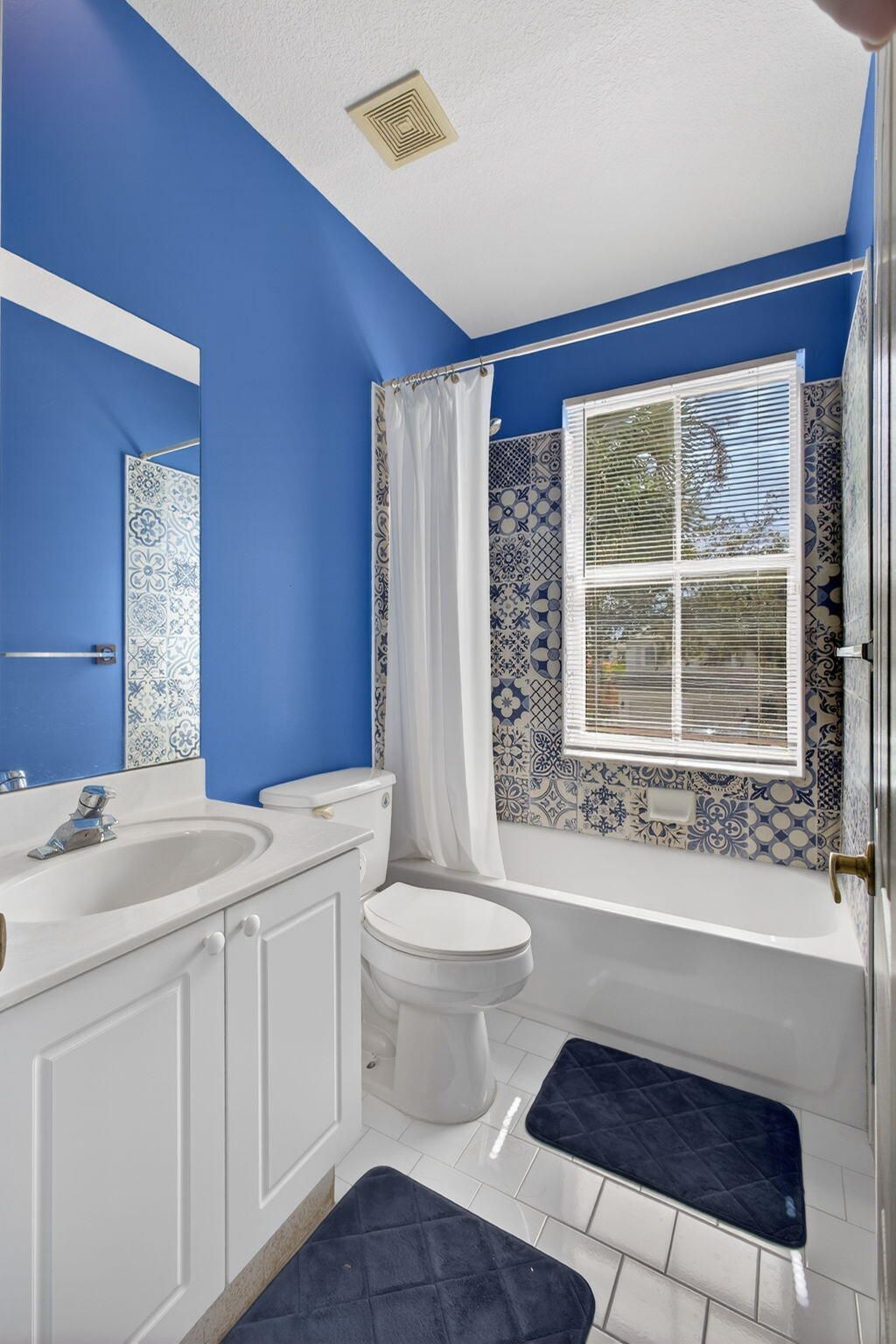 5002 Victoria Circle, West Palm Beach, FL 33409 Photo