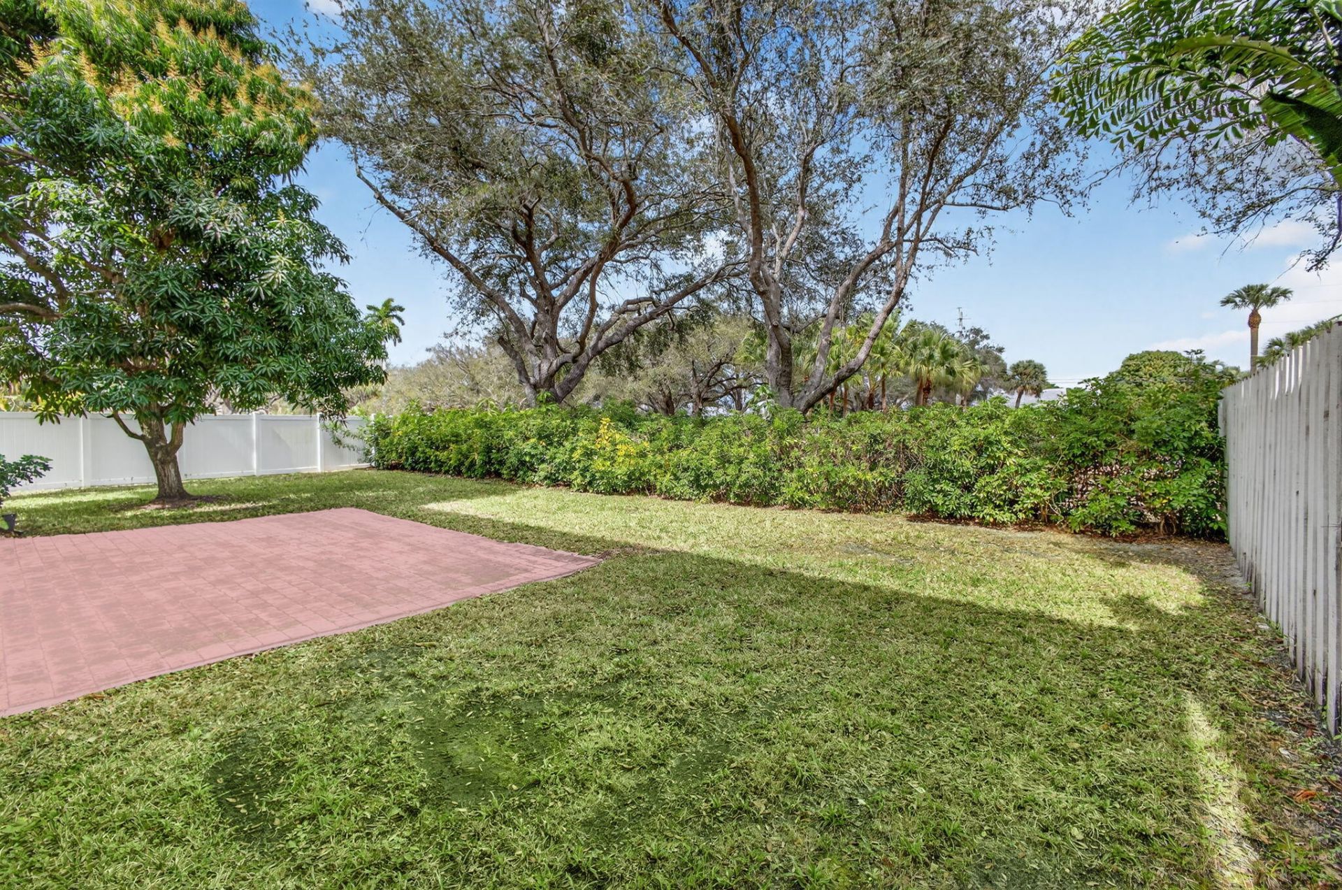 5002 Victoria Circle, West Palm Beach, FL 33409 Photo