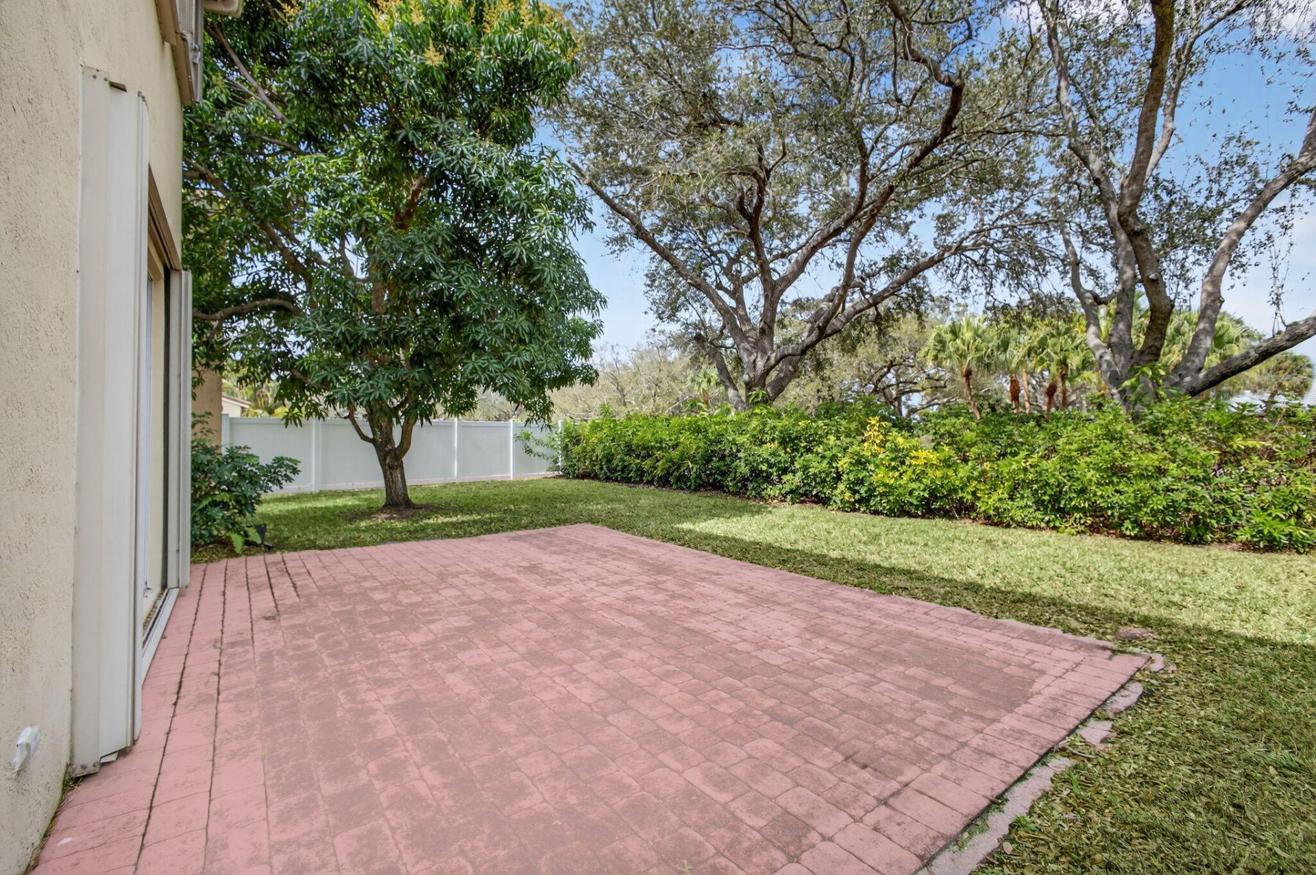 5002 Victoria Circle, West Palm Beach, FL 33409 Photo