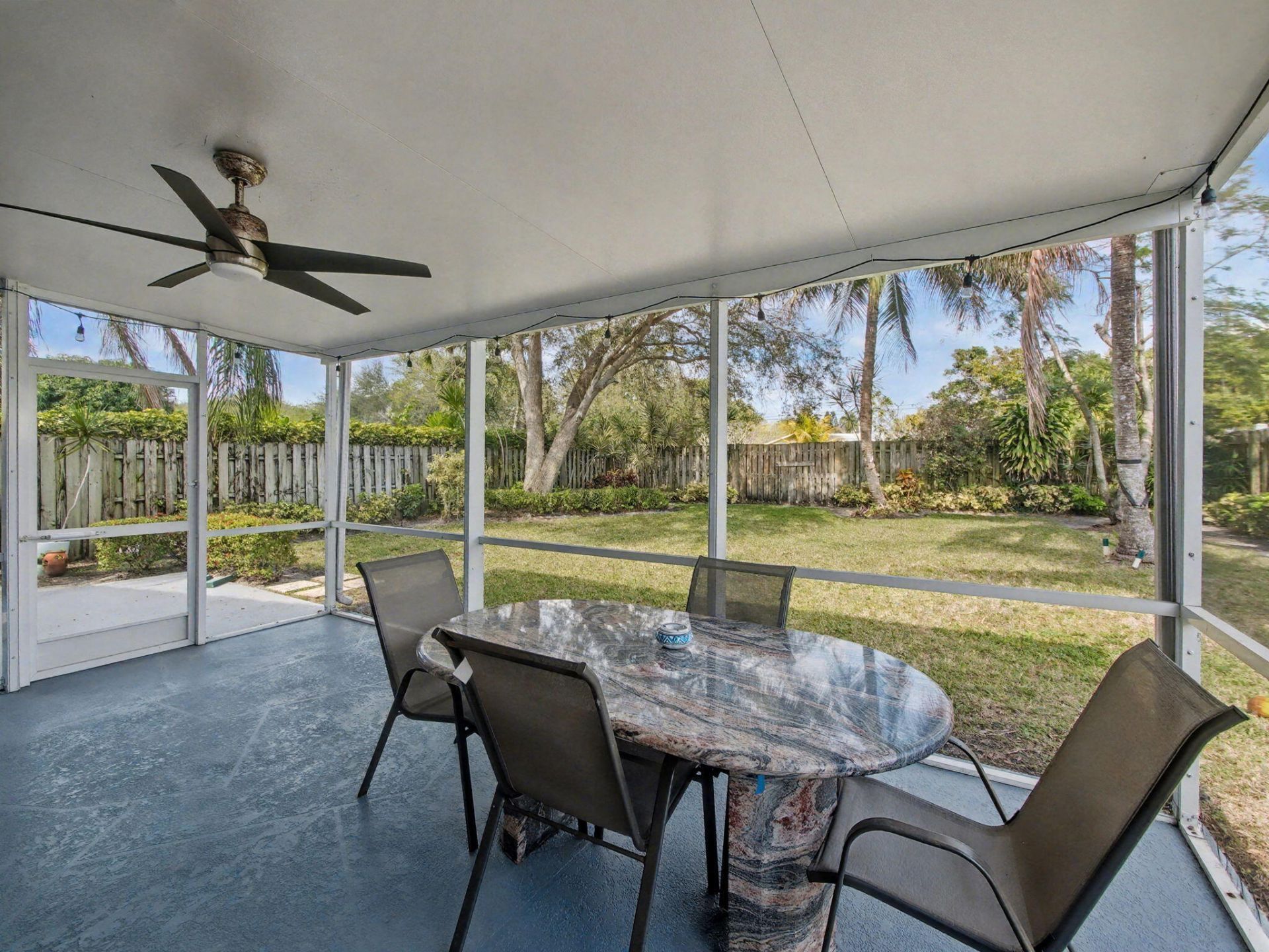 4073 NW 2nd Lane, Delray Beach, FL 33445 Photo