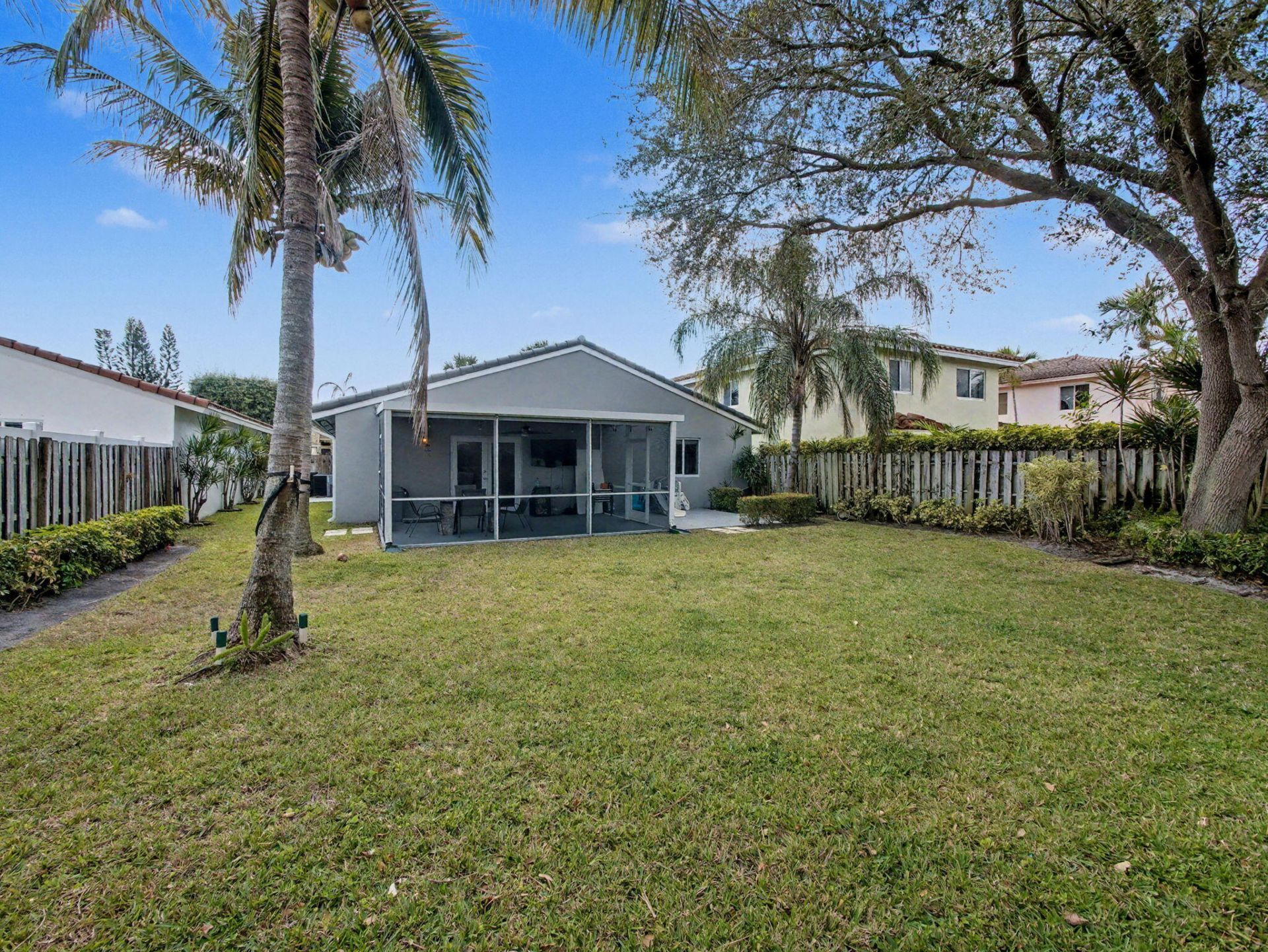 4073 NW 2nd Lane, Delray Beach, FL 33445 Photo