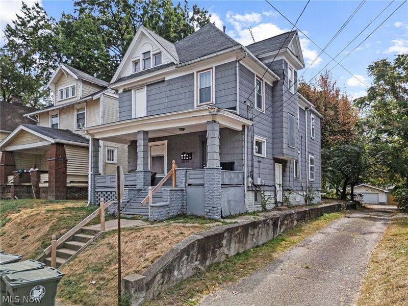 1018 9th Street NW, Canton, OH 44703 Photo 3