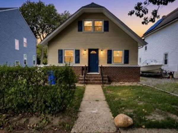 405 ELM AVENUE, RIVERTON, NJ 08077