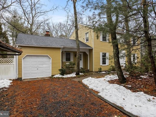 11 HAWTHORNE DRIVE, MEDFORD, NJ 08055