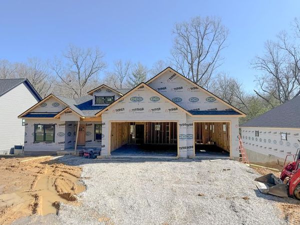 155 Natchez Circle, Crossville, TN 38558