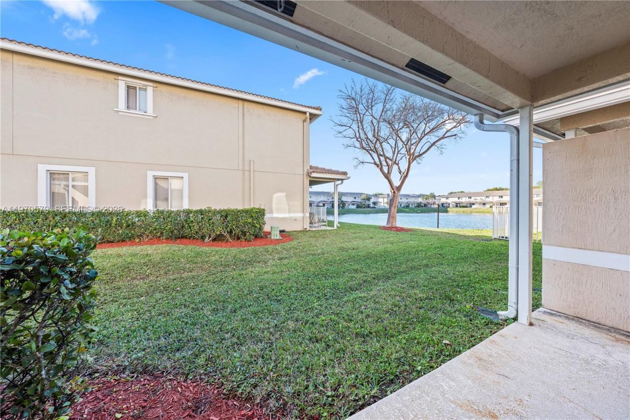 5905 Abbey Rd, Unit 5905, Tamarac, FL 33321 Photo