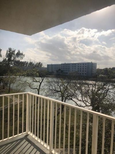 8260 SW 210th St, Unit 210, Cutler Bay, FL 33189 Photo