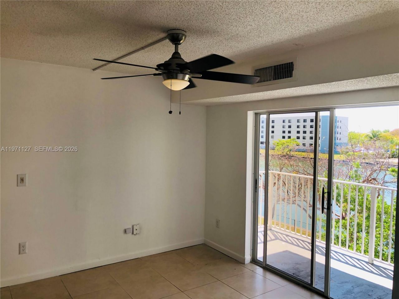 8260 SW 210th St, Unit 210, Cutler Bay, FL 33189 Photo