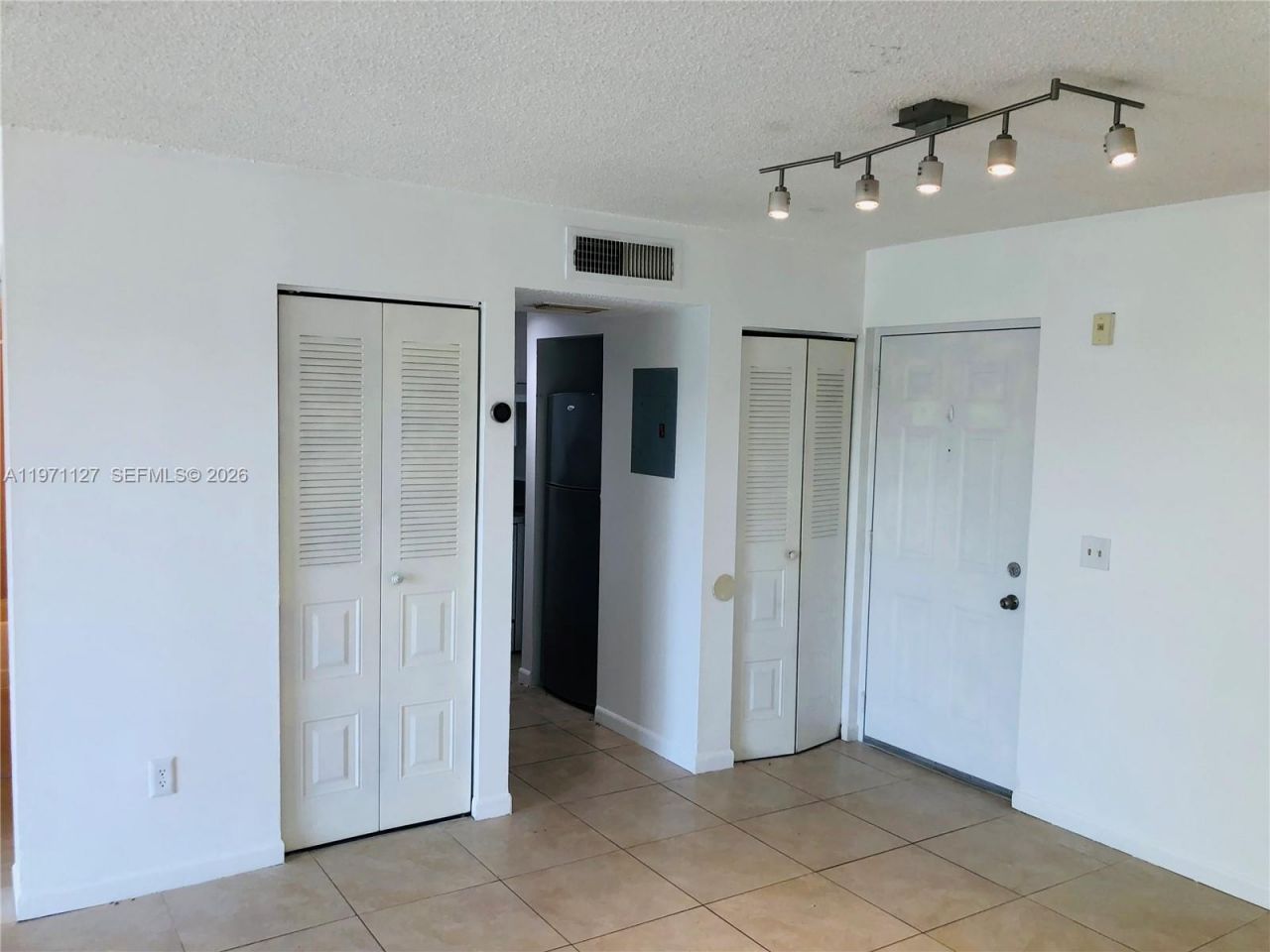 8260 SW 210th St, Unit 210, Cutler Bay, FL 33189 Photo