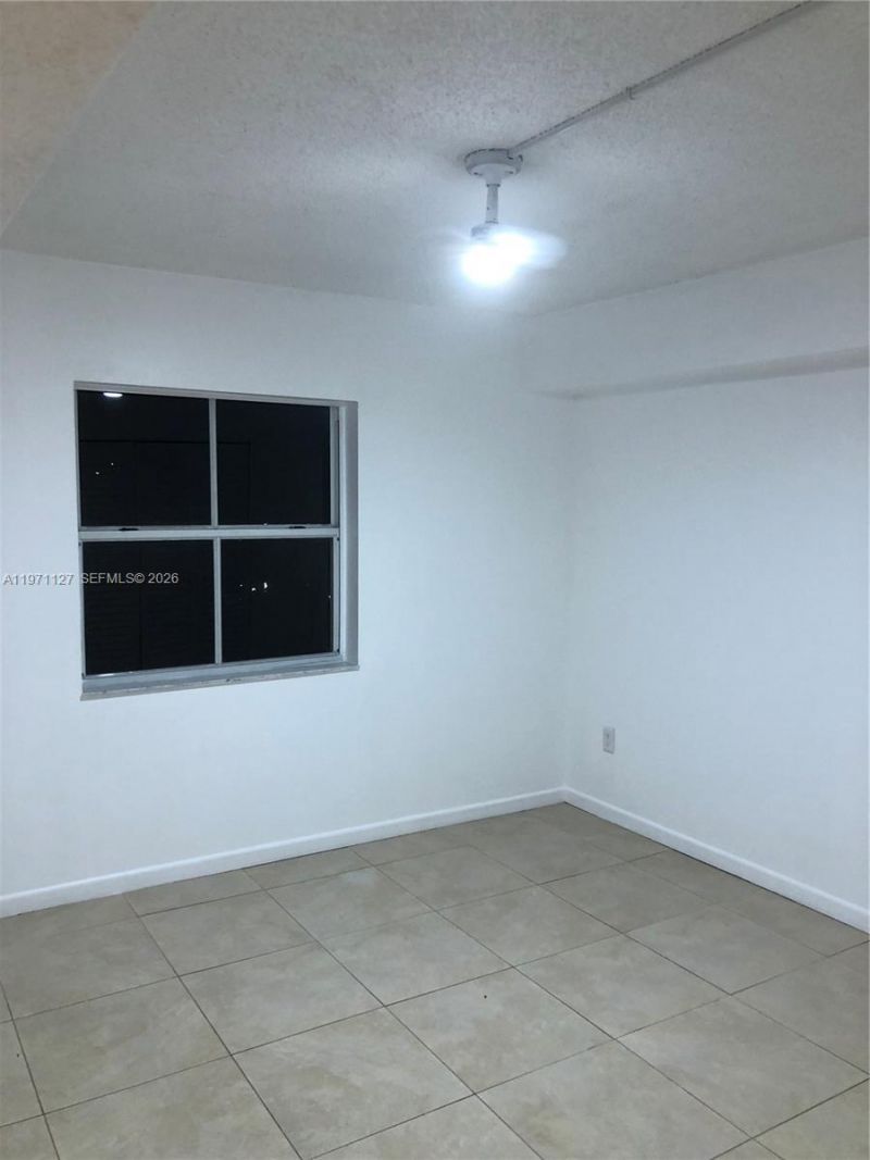 8260 SW 210th St , Unit 210, Cutler Bay, FL 33189 Photo