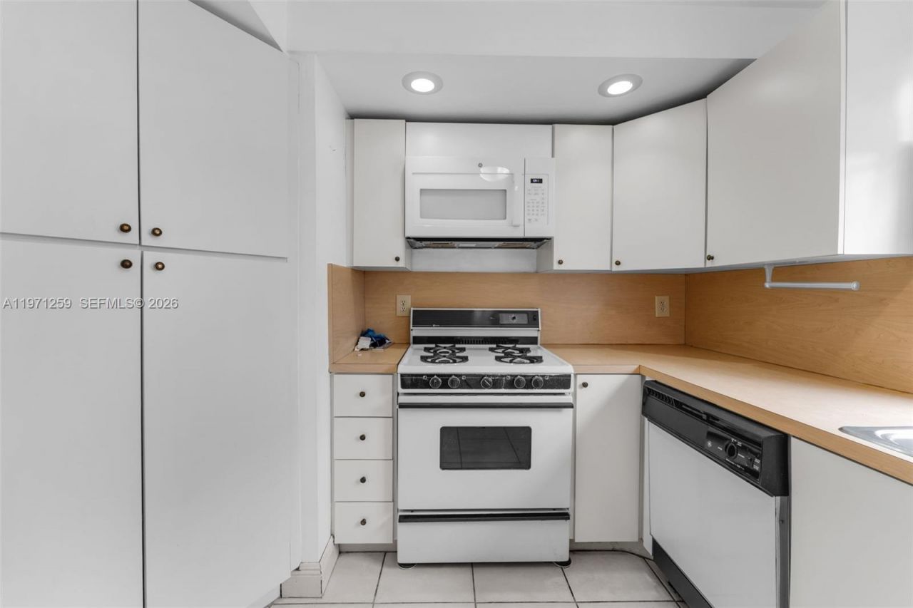 10915 SW 71st St, Miami, FL 33173 Photo