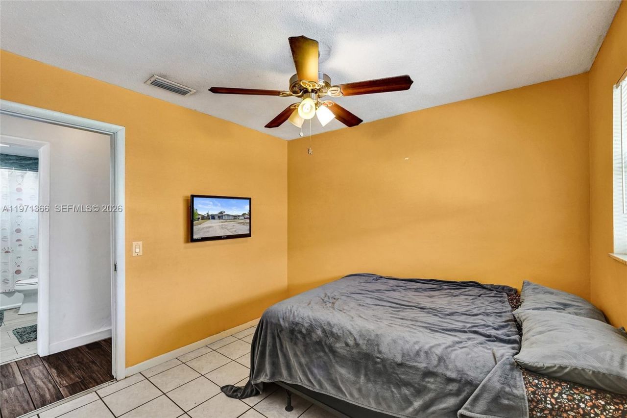 7570 Johnson St , Hollywood, FL 33024 Photo