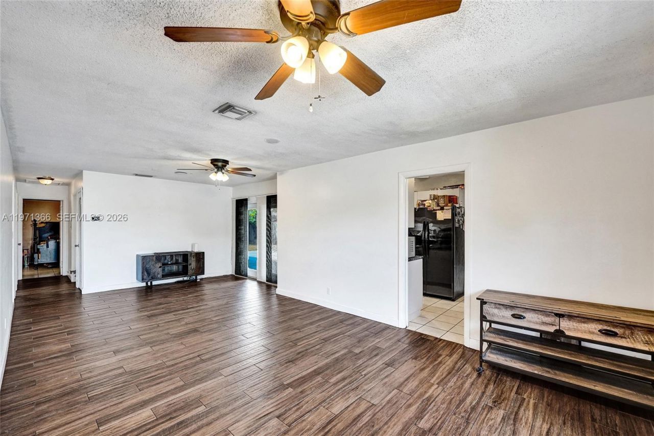 7570 Johnson St , Hollywood, FL 33024 Photo