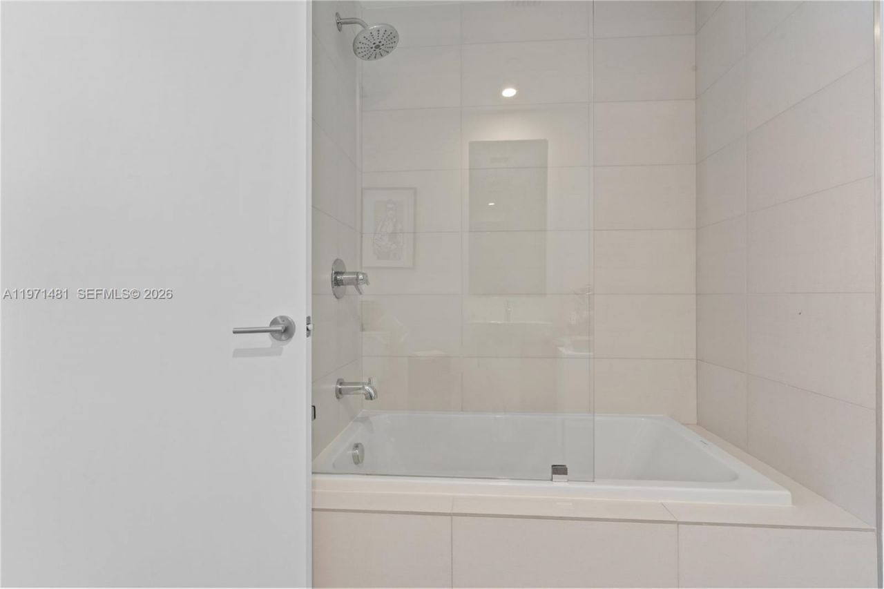 2900 NE 7th Ave , Unit 3107, Miami, FL 33137 Photo