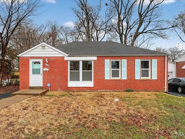 9121 Guthrie Avenue, St Louis, MO 63134