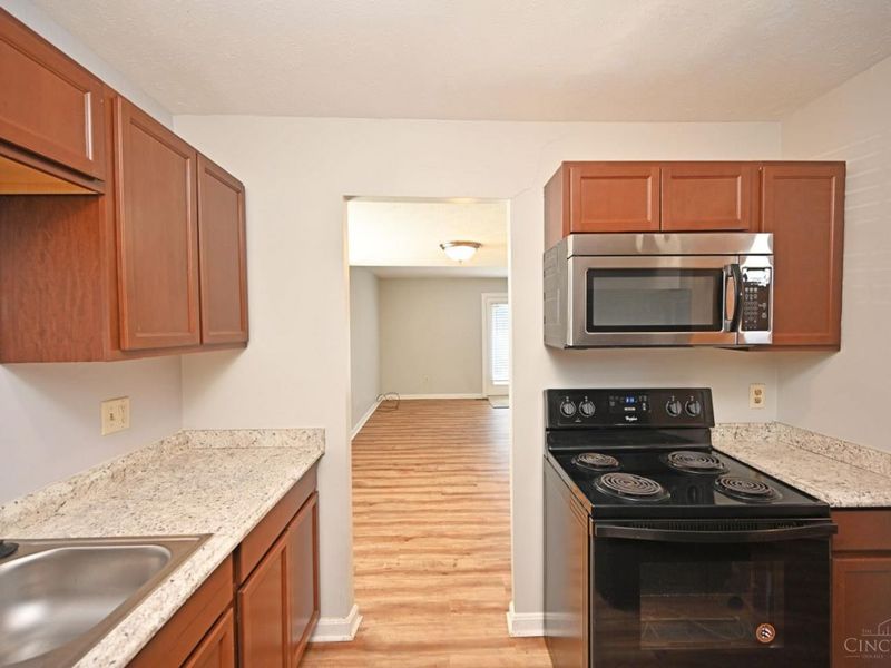 3467 Amberway Court, Colerain Township, OH 45251 Photo 6