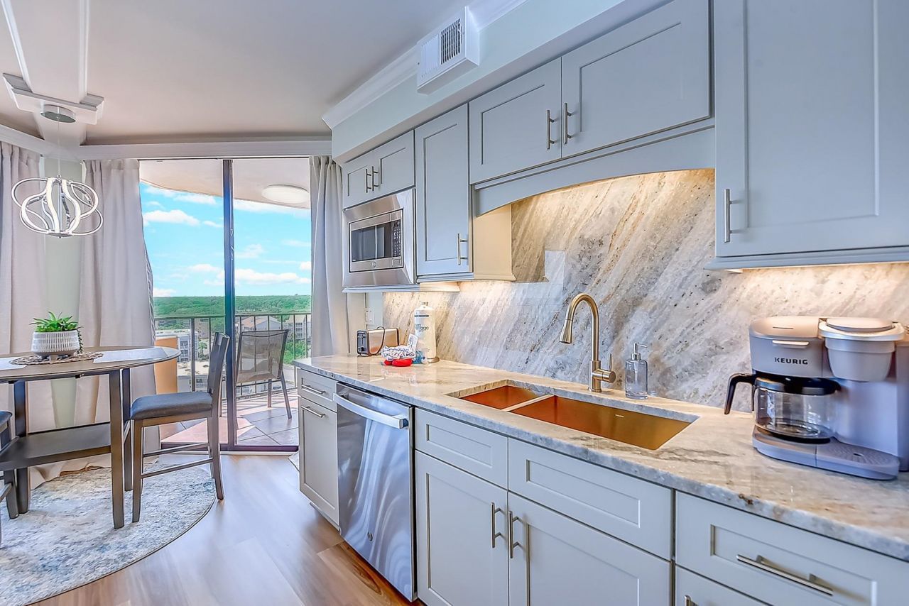 9650 Shore Dr.  Photo 9