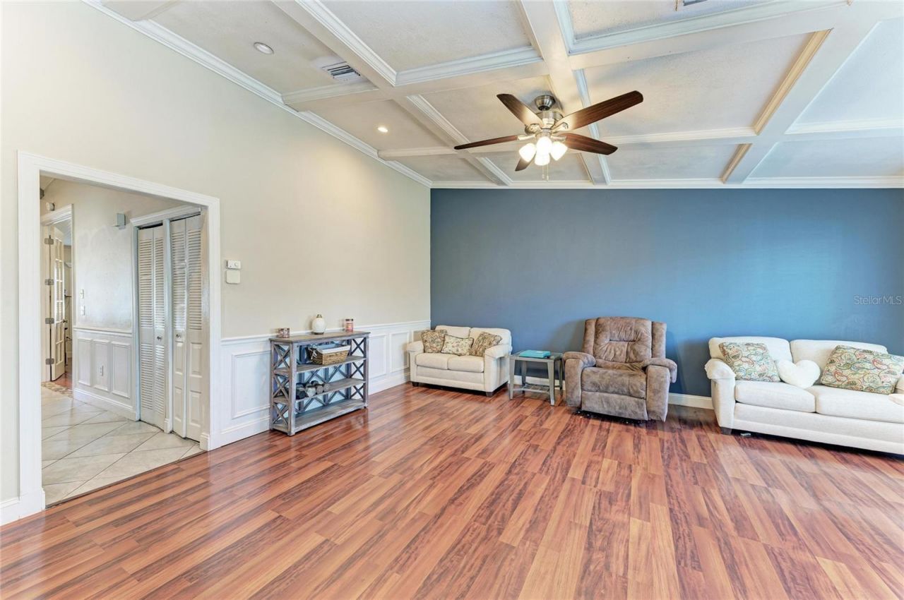 3810 39th Ave W, Bradenton, FL 34205 Photo