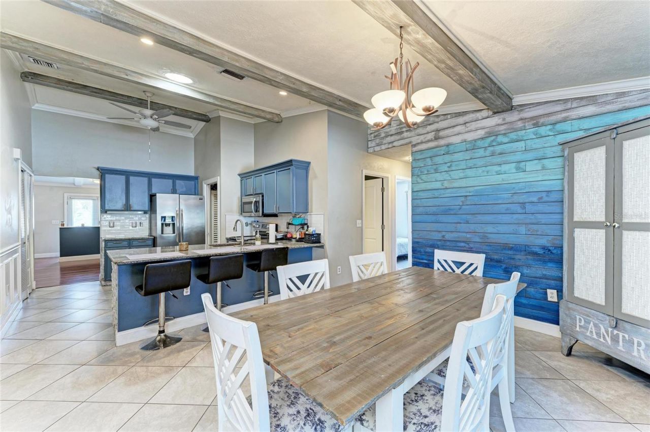 3810 39th Ave W, Bradenton, FL 34205 Photo