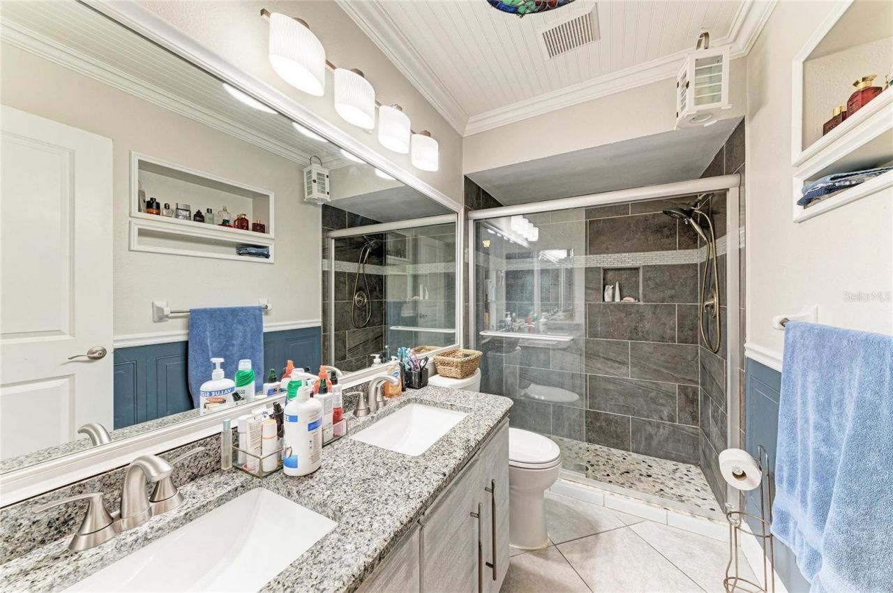 3810 39th Ave W, Bradenton, FL 34205 Photo