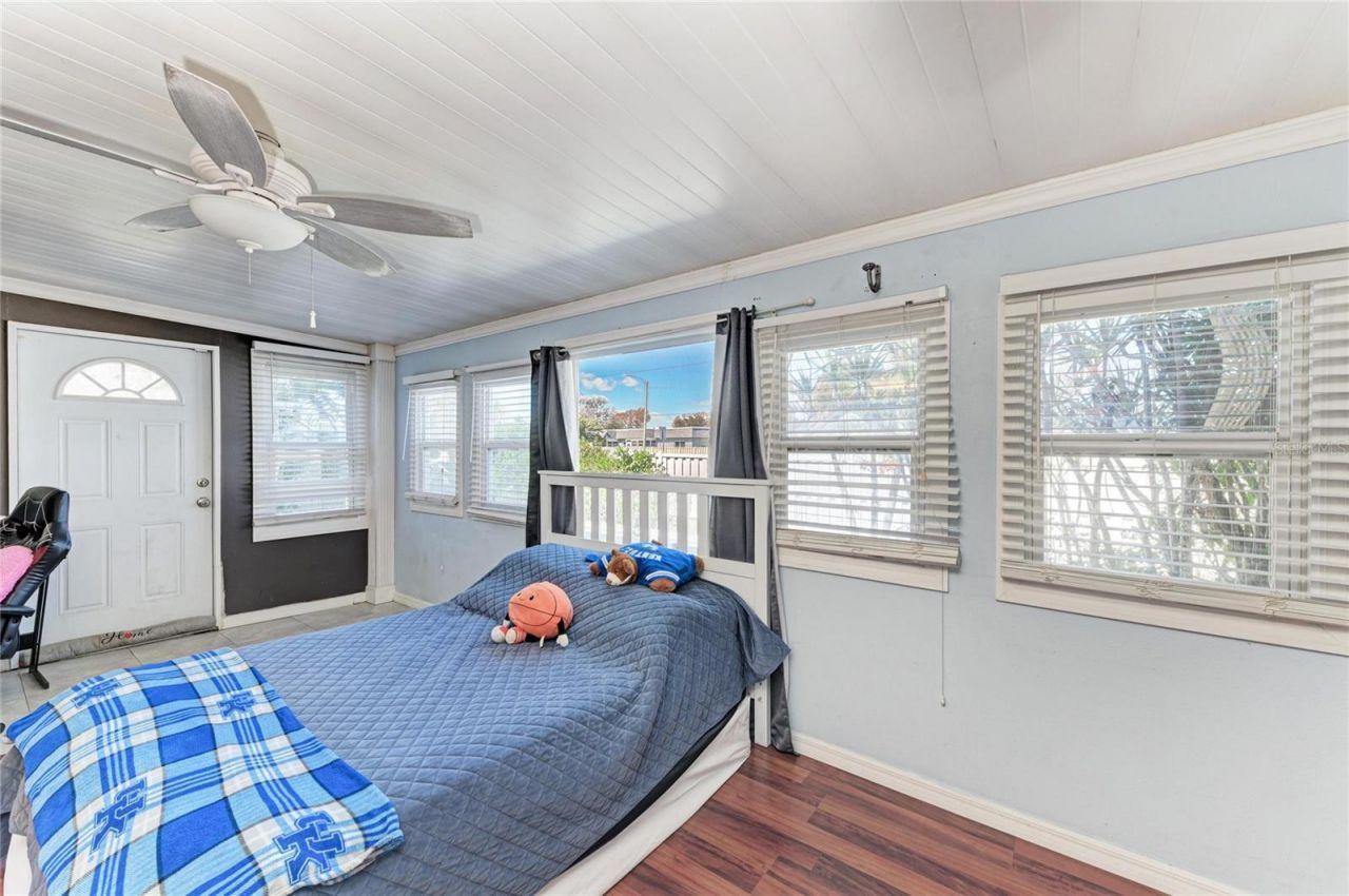 3810 39th Ave W, Bradenton, FL 34205 Photo