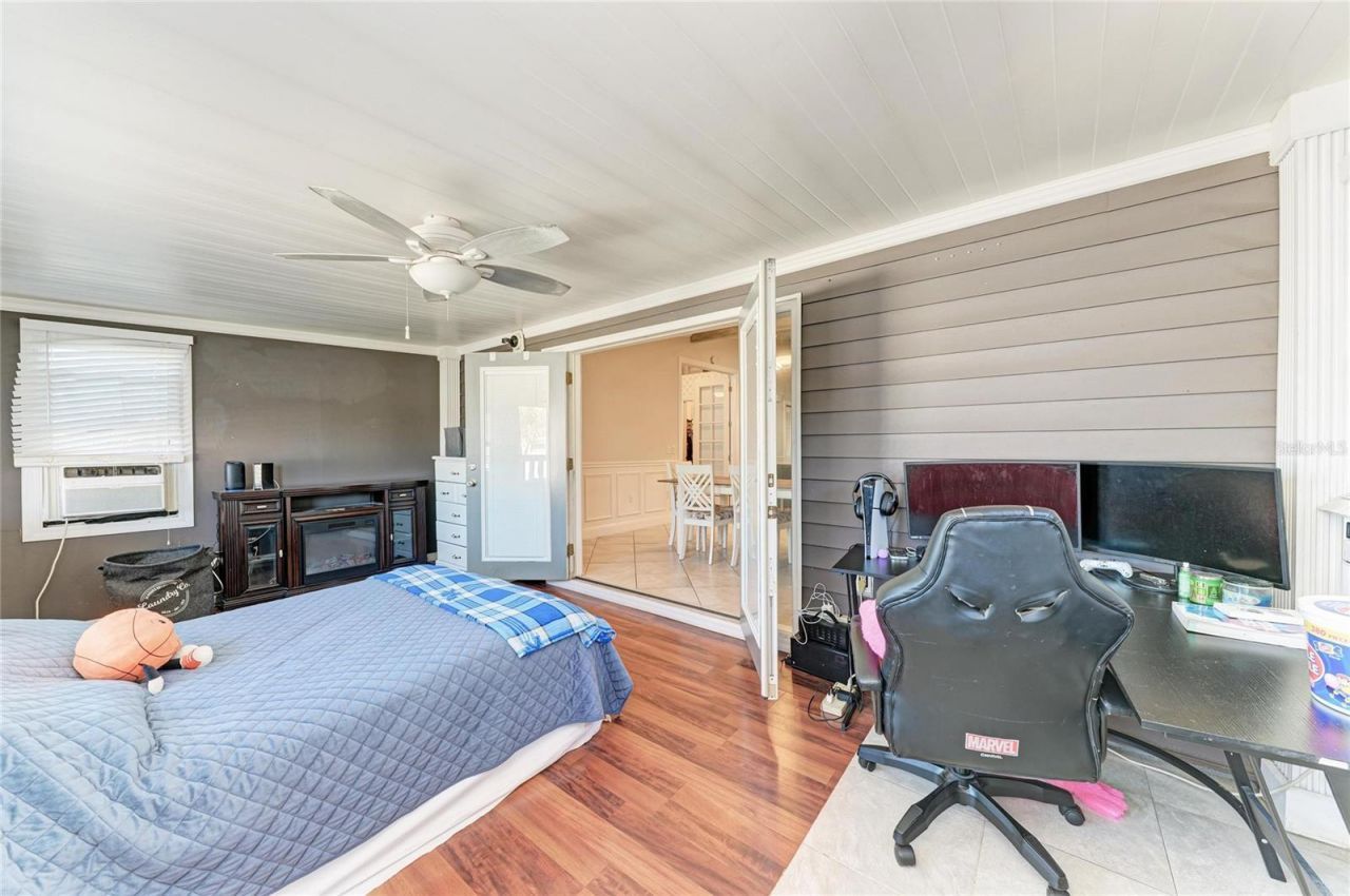 3810 39th Ave W, Bradenton, FL 34205 Photo