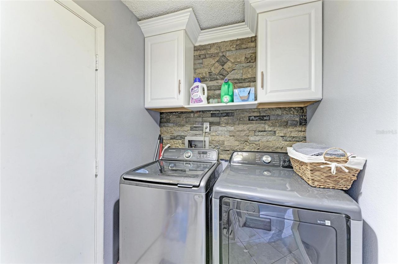 3810 39th Ave W, Bradenton, FL 34205 Photo