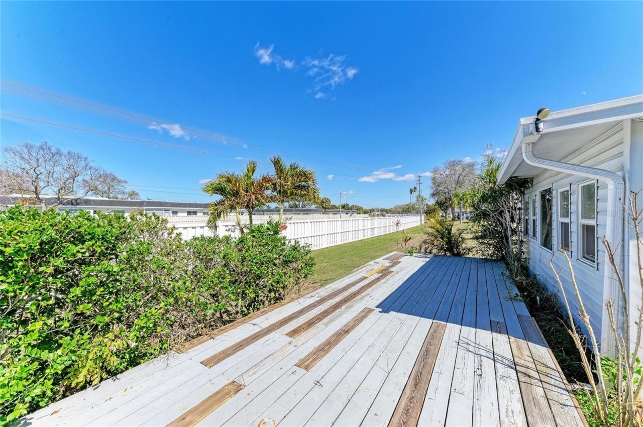 3810 39th Ave W, Bradenton, FL 34205 Photo