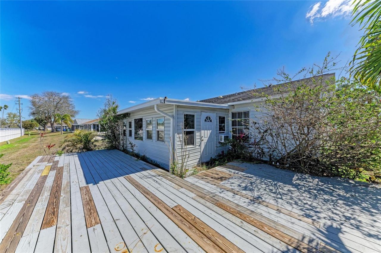 3810 39th Ave W, Bradenton, FL 34205 Photo