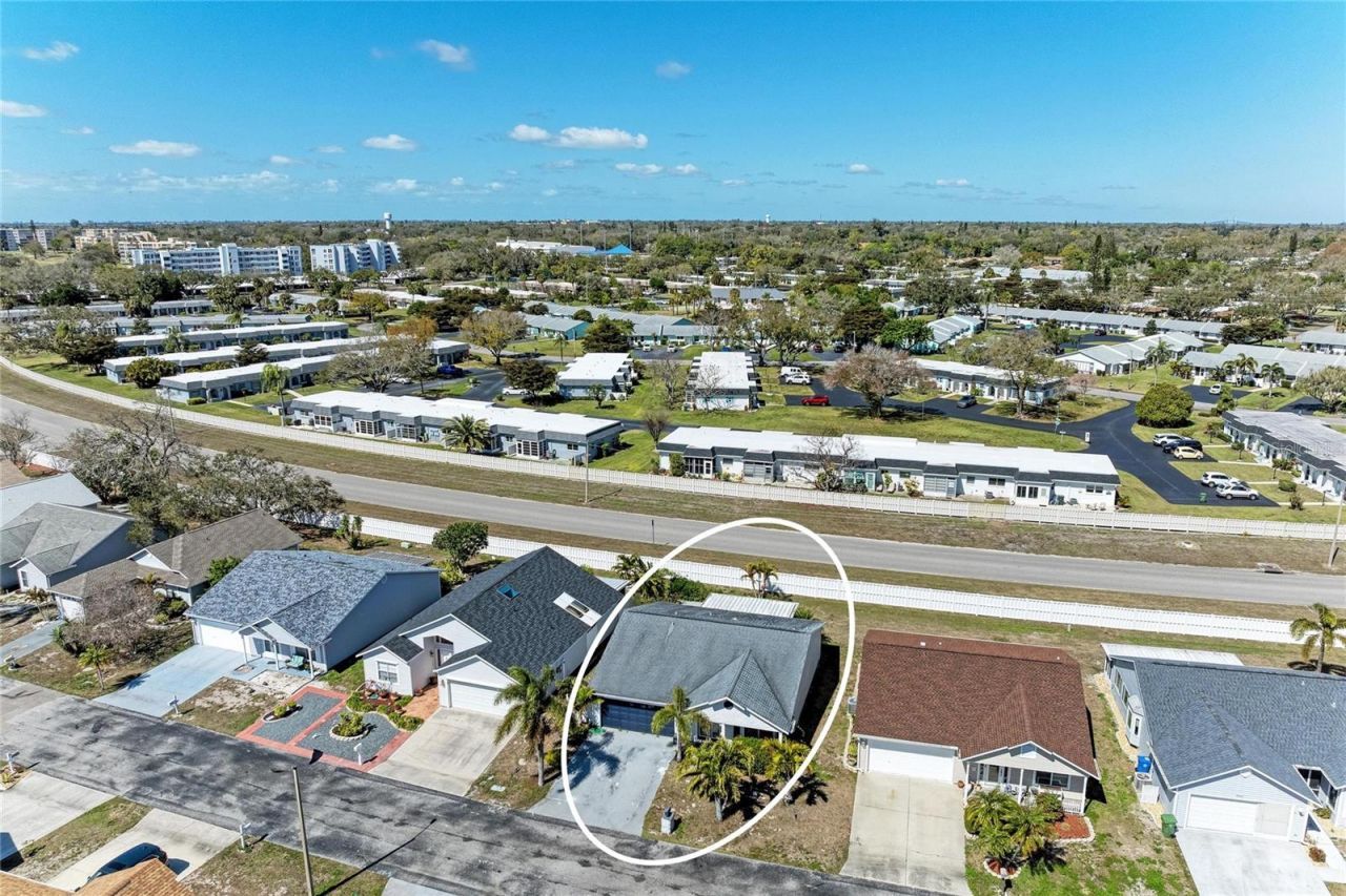 3810 39th Ave W, Bradenton, FL 34205 Photo