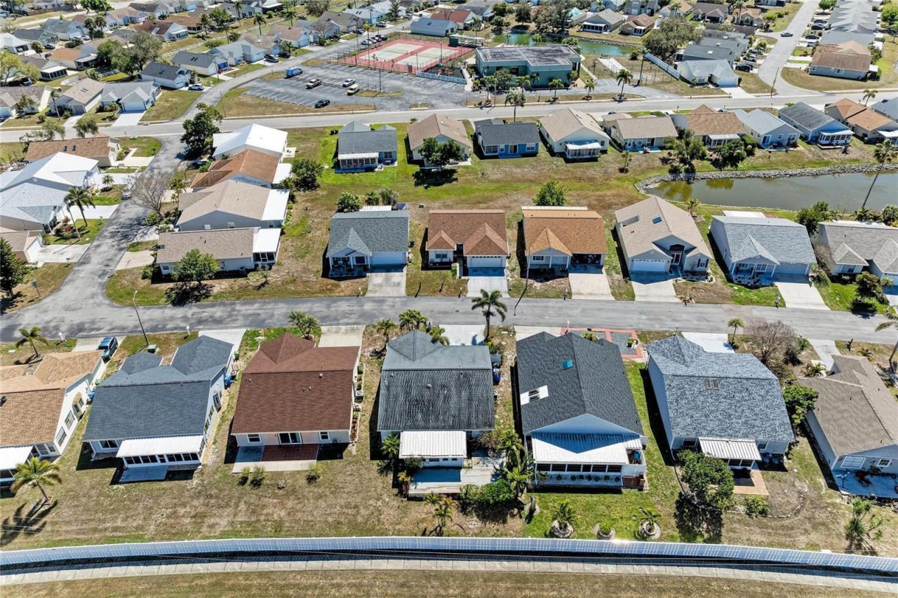 3810 39th Ave W, Bradenton, FL 34205 Photo