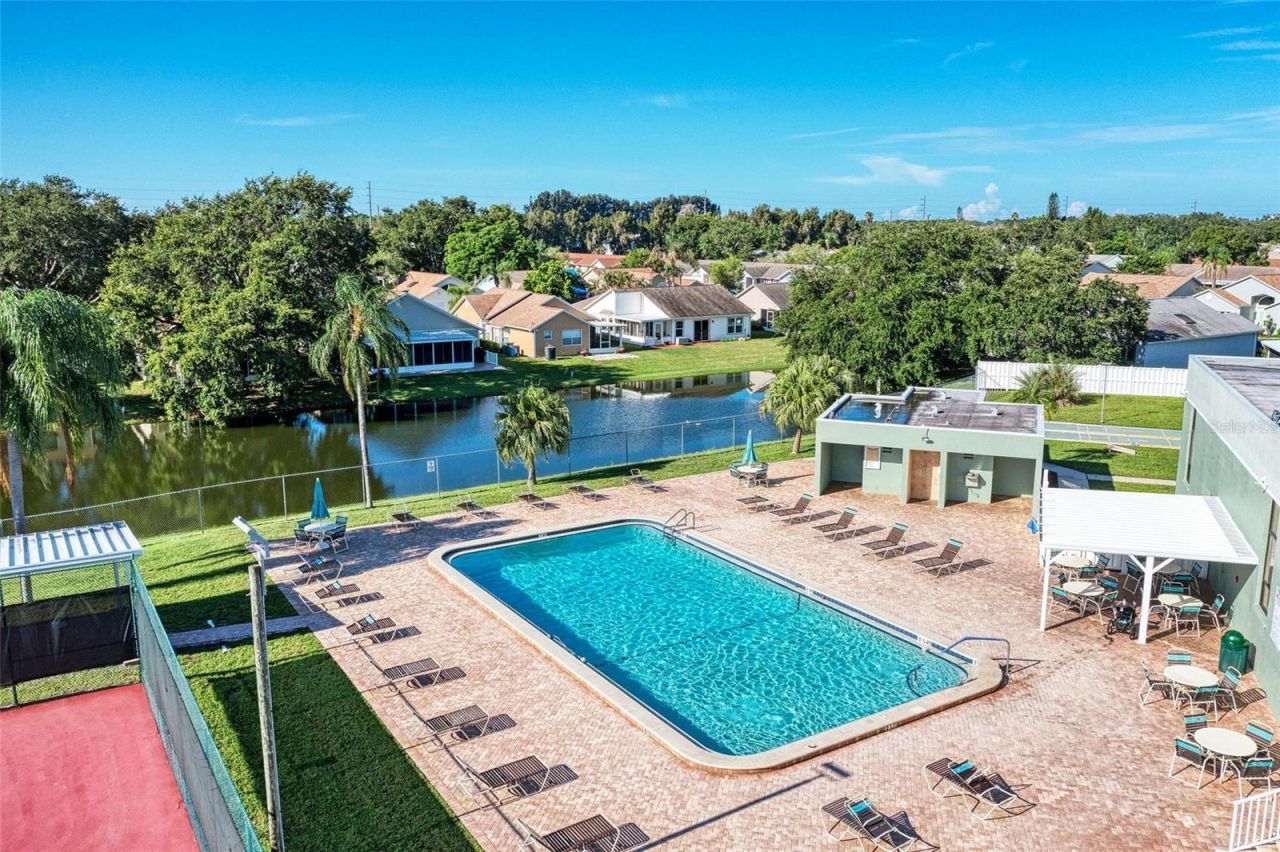 3810 39th Ave W, Bradenton, FL 34205 Photo