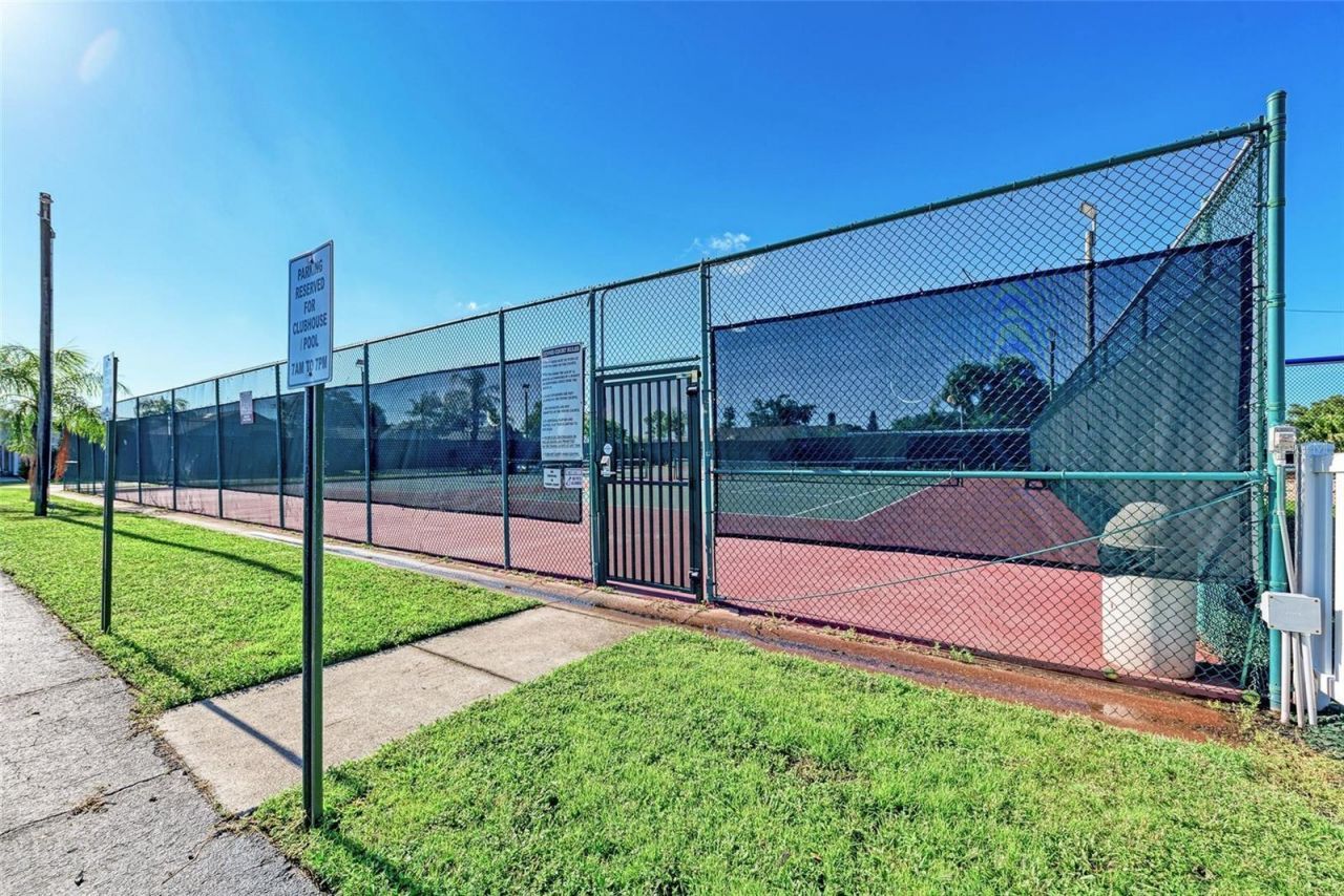 3810 39th Ave W, Bradenton, FL 34205 Photo