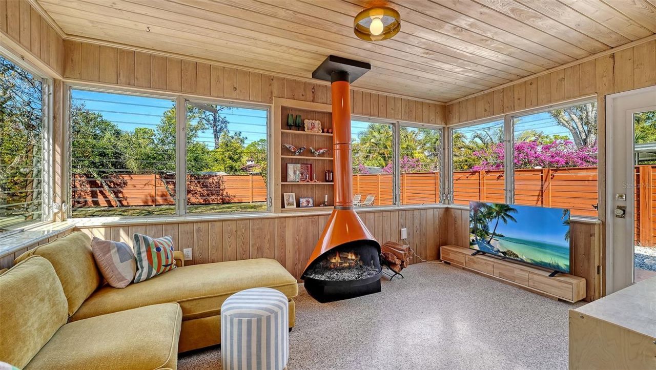 5019 Stevens Drive, Sarasota, FL 34234 Photo