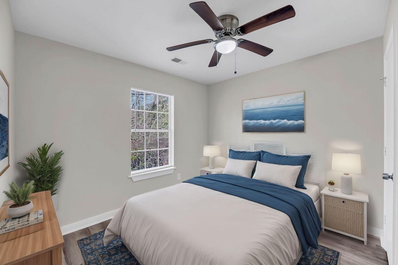 2220 Van Buren Avenue Photo 6