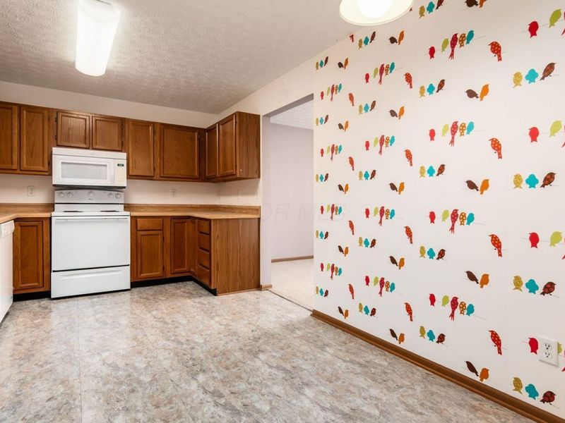 5885 Beechcroft Road , Unit 306, Columbus, OH 43229 Photo 13