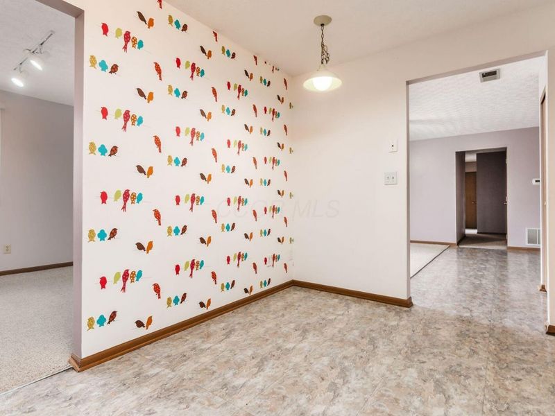 5885 Beechcroft Road , Unit 306, Columbus, OH 43229 Photo 14