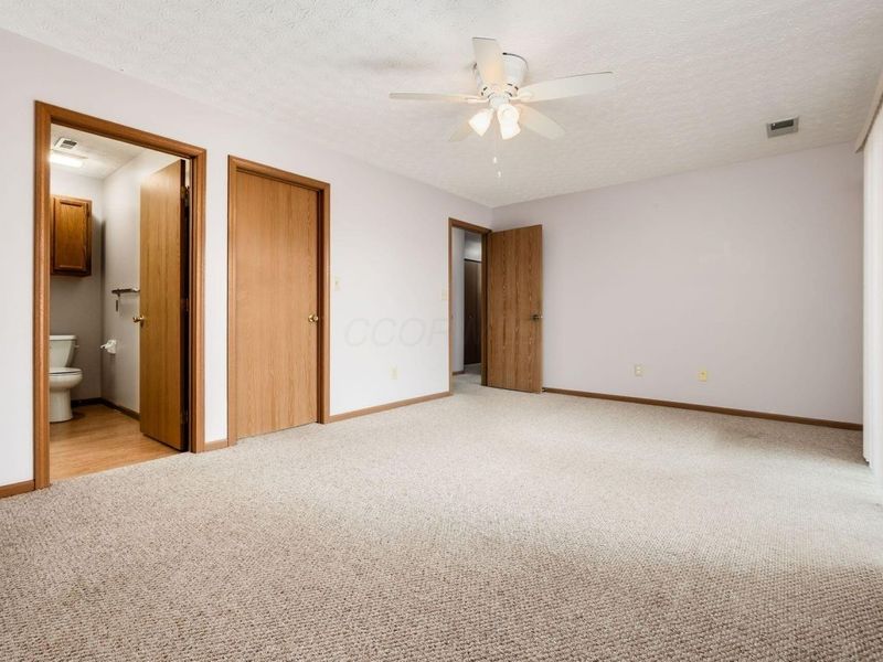 5885 Beechcroft Road , Unit 306, Columbus, OH 43229 Photo 16