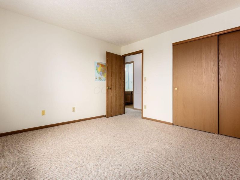 5885 Beechcroft Road , Unit 306, Columbus, OH 43229 Photo 22