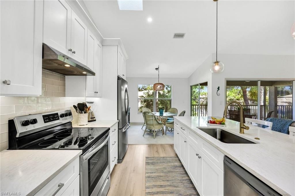 314 Emerald Bay Cir, Unit I5, Naples, FL 34110 Photo