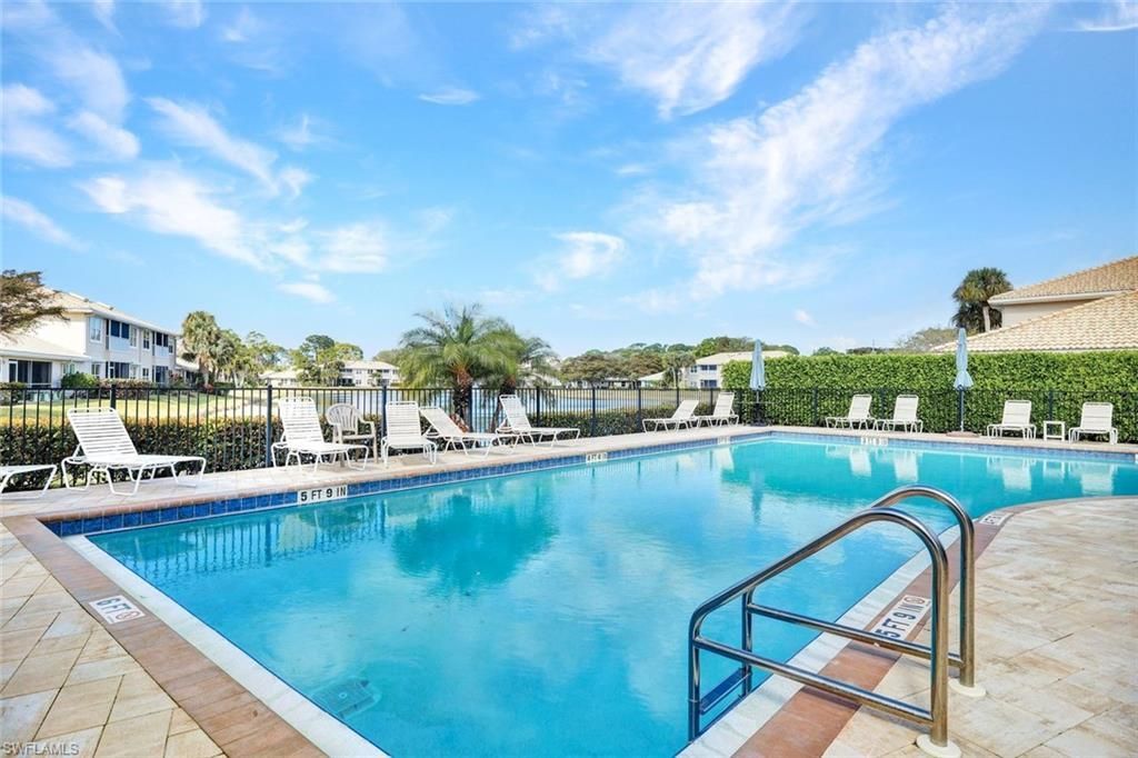 314 Emerald Bay Cir, Unit I5, Naples, FL 34110 Photo