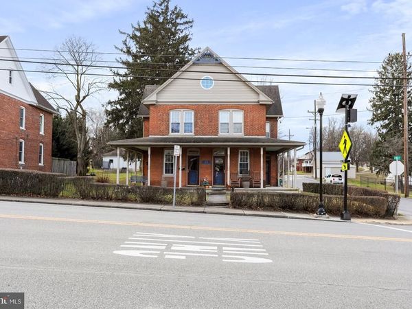 512 W W MAIN STREET STREET, WAYNESBORO, PA 17268