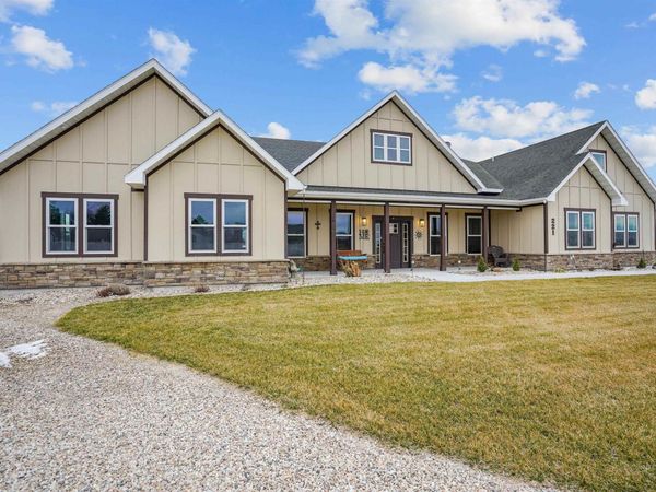221 S 30 W, Burley, ID 83318