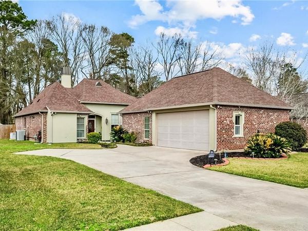 12513 WINTER RIDGE Drive, Walker, LA 70785