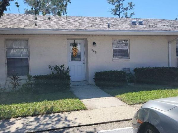 466 Holyoke Lane, Lake Worth, FL 33467