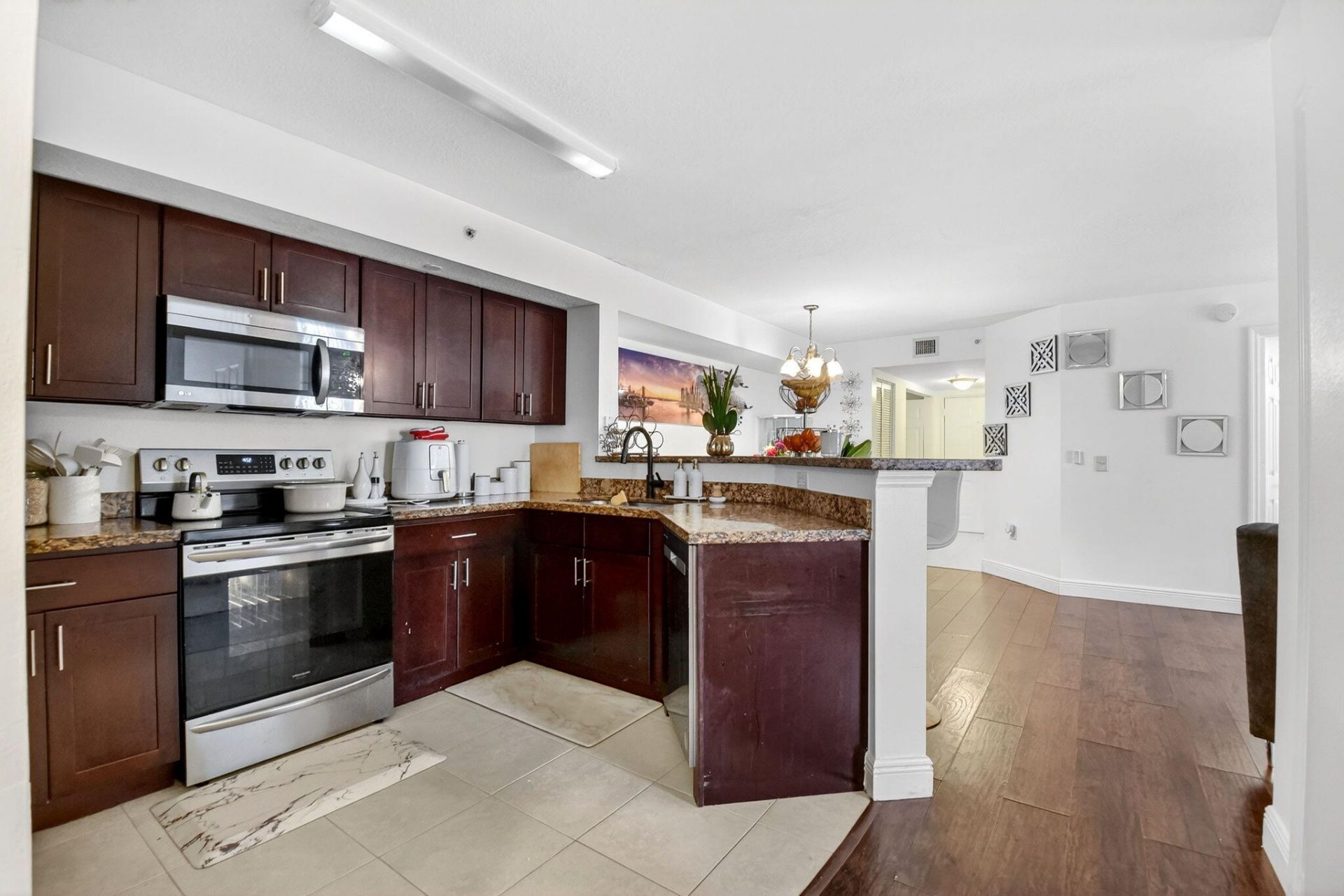 4151 San Marino Boulevard, Unit 101, West Palm Beach, FL 33409 Photo